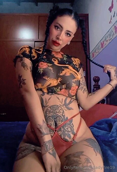 Miafoxvipp best star pictures