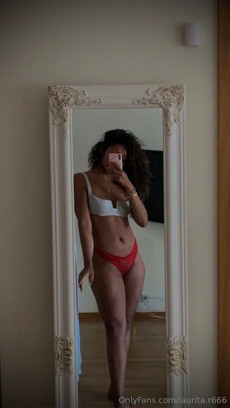 Laurita R666 sexy star images
