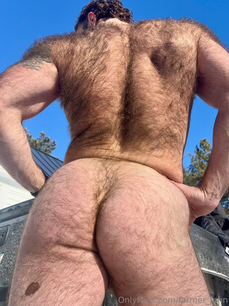 Farmer John model sex pic