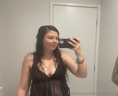 Ray Sunshine model pornographic images