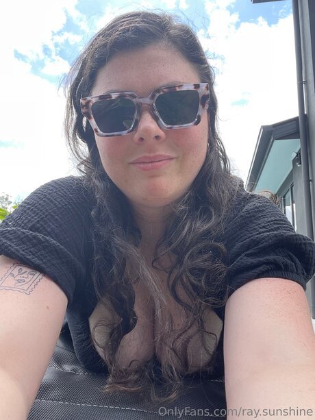 Ray Sunshine model top images