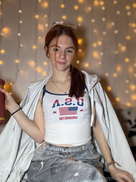 Chicalouuu erotic pornstar photos