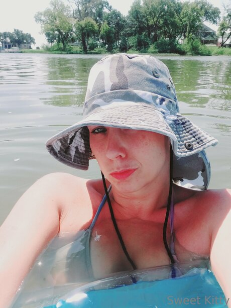 Sweetkitty777 hd model pictures