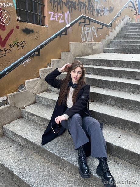 Angescortney star nice picture