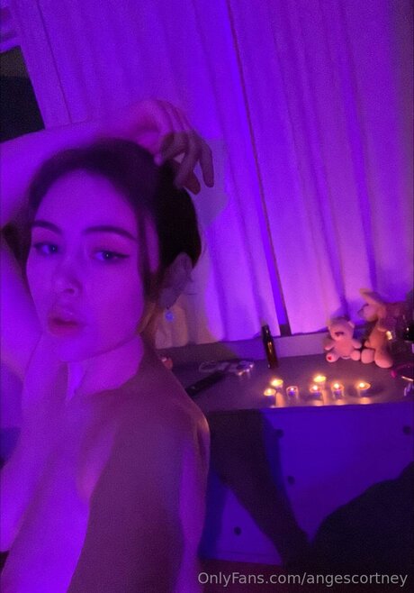 Angescortney perfect star pic