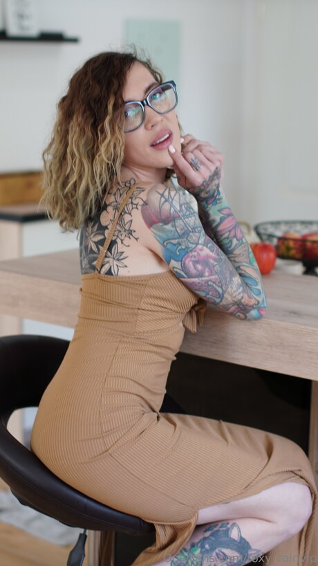 Roxy Rainvip top model images