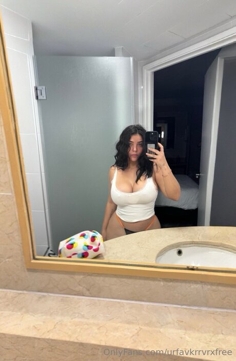 Urfavkrrvrxfree star hot galleries