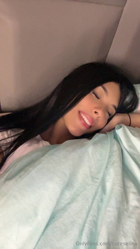 Cuteselina model adult photo