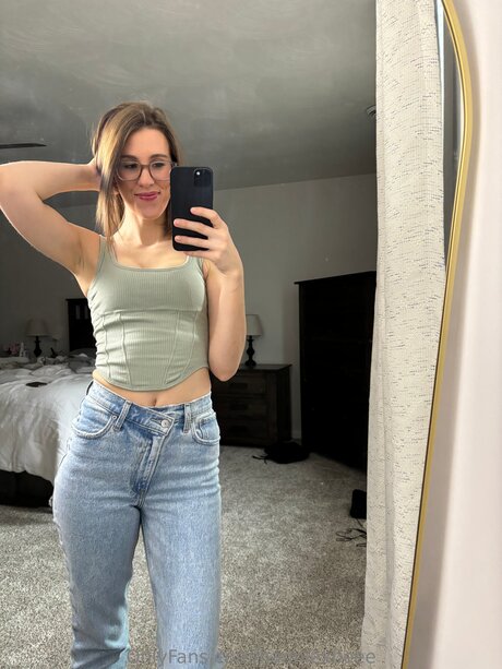 Hanniexbeee pornstar top photo