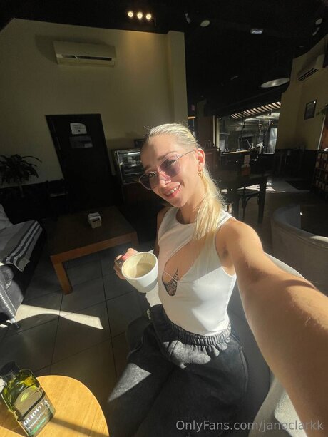 Janeclarkk nice actress image