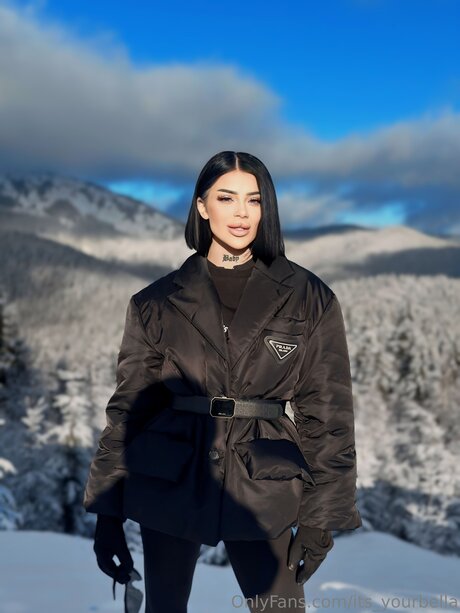 Bellasohot pornstar nudes photo