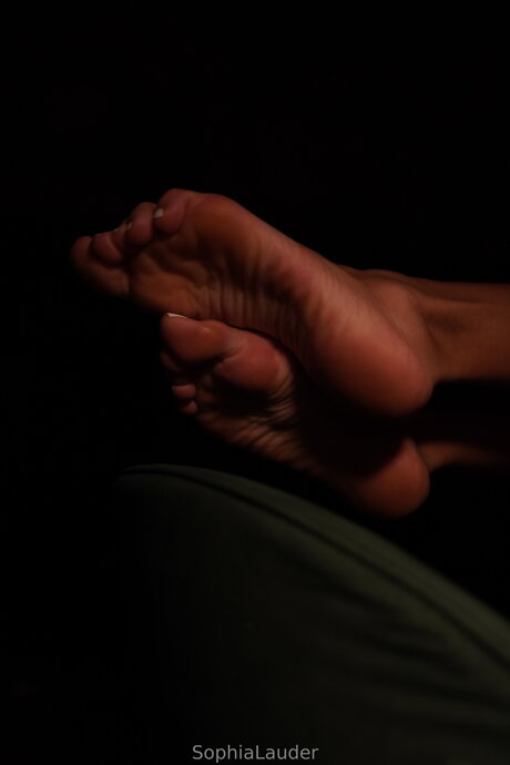 Sophia Es nude model image