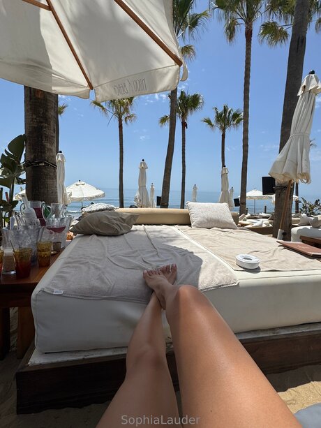 Sophia Es star photo