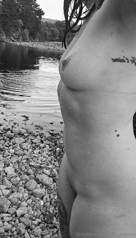 Aliceraine beautiful actress photos