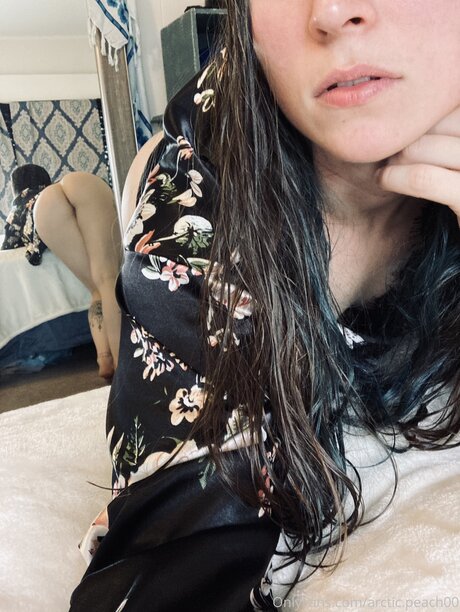 Arctic Peach00 model high quality pics