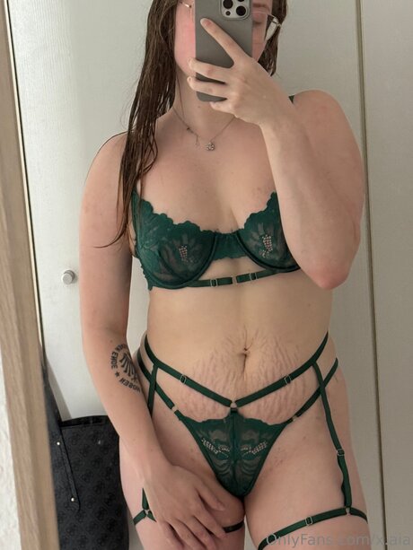 X Aia star erotic photo