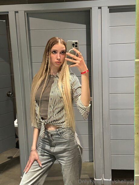 Shellydoll sex pornstar gallery