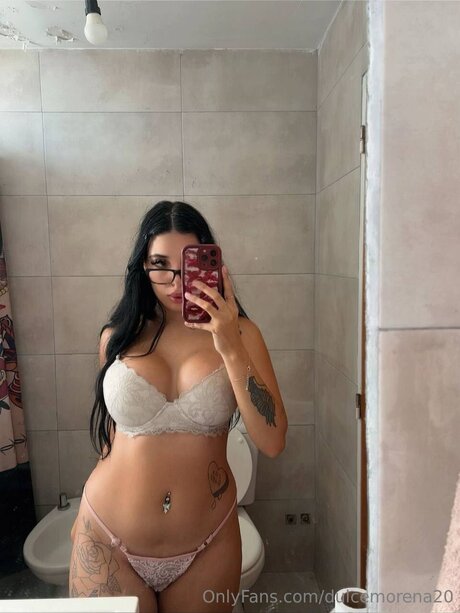 Dulcemorena20 pornstar free photo