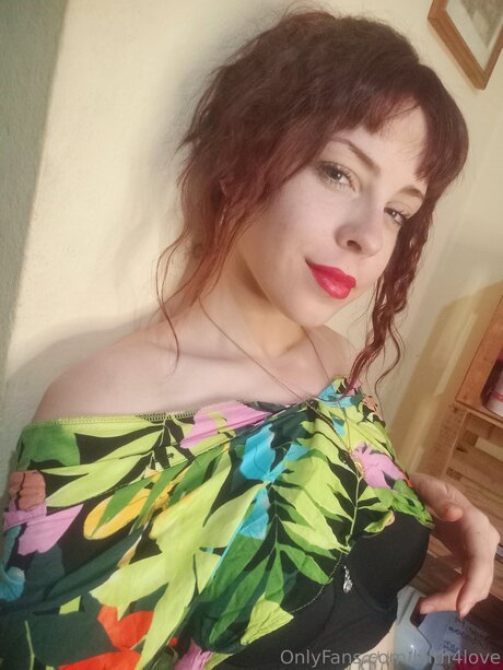 Lizbeth4love hot star pic