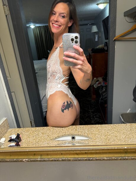 Therealbatmanduhx nude actress archive