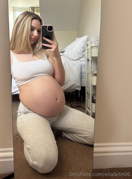 Ellafaith06 hot model archive