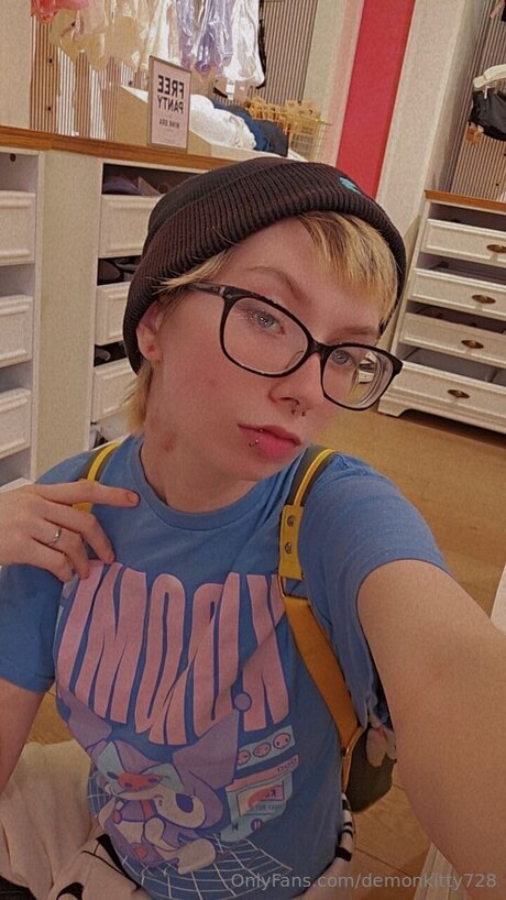 Demonkitty728 beautiful star photo