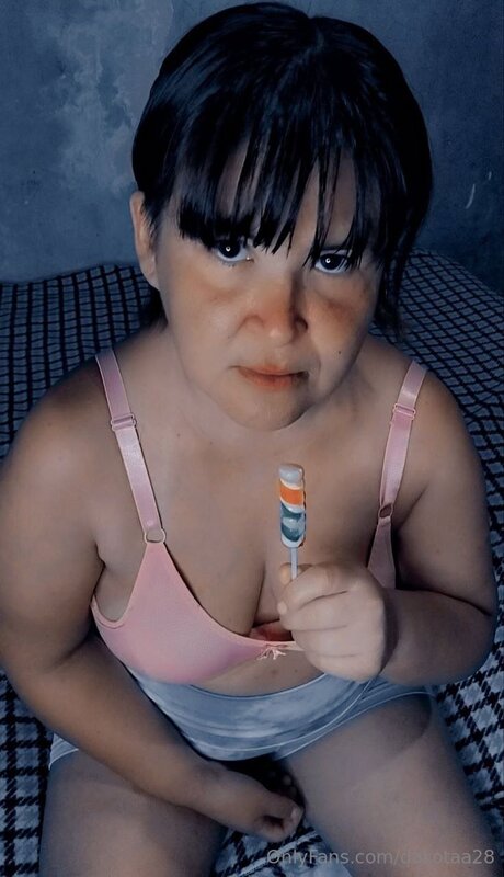 Dakotaa28 model sexy pic