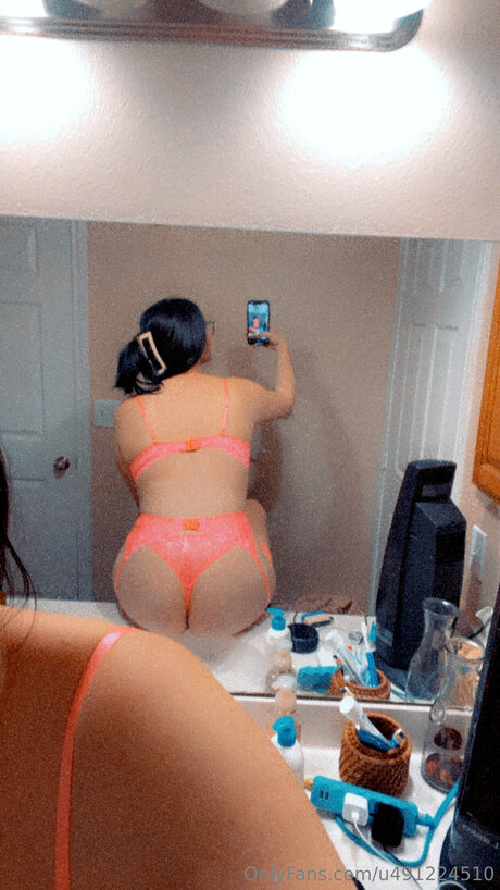 U491224510 nudes model pic