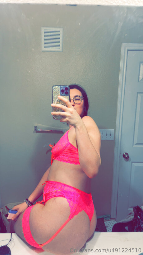 U491224510 model high quality gallery