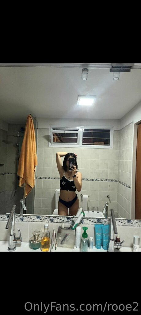 Rooe2 pornstar art photo