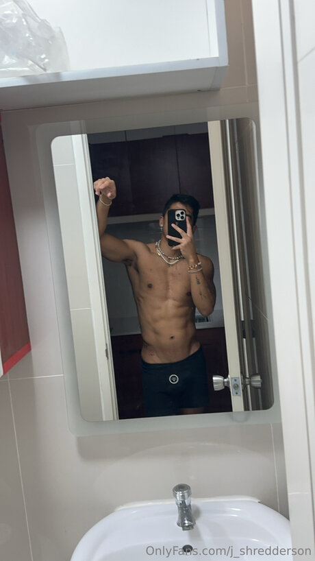 J Shredderson hot actress photo