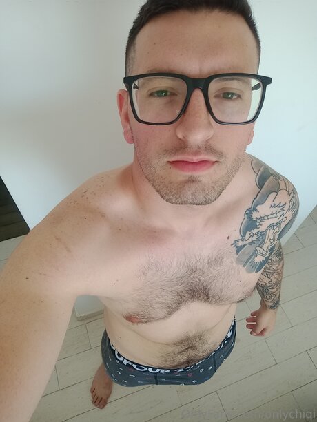 Onlychiqi pornographic actress picture