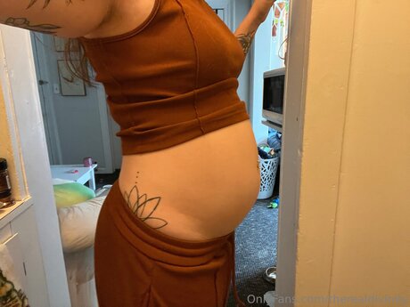 Therealdivinity model pictures