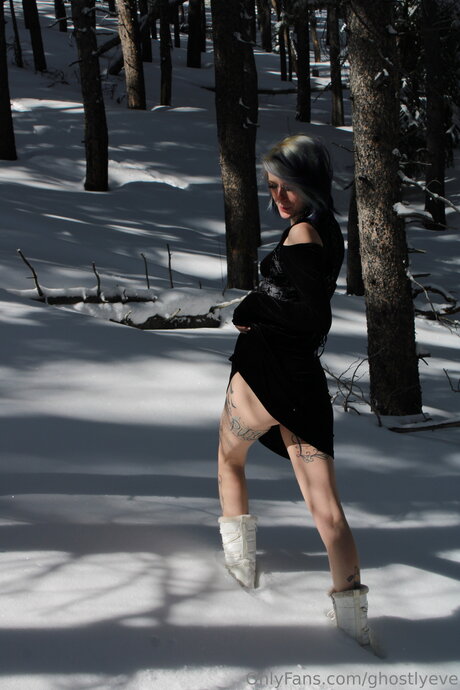 Ghostlyeve pornstar xxx photo