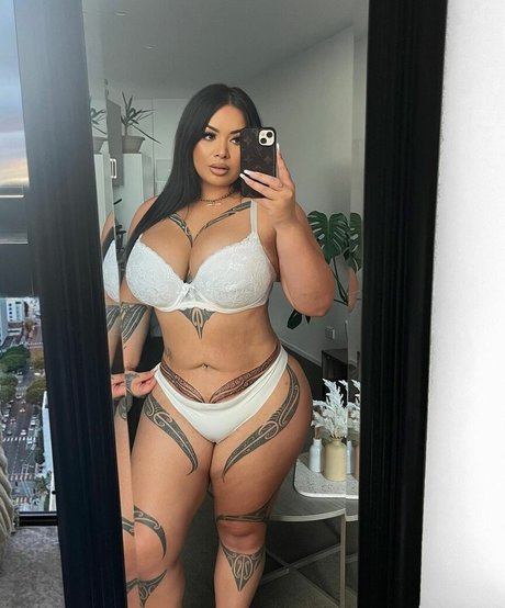 Krisy Erin star photo