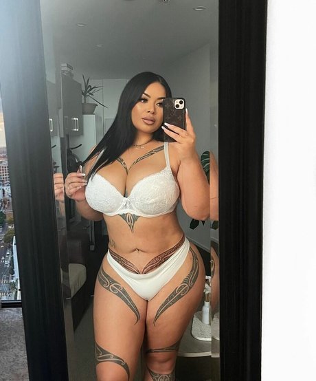 Krisy Erin hot model pictures