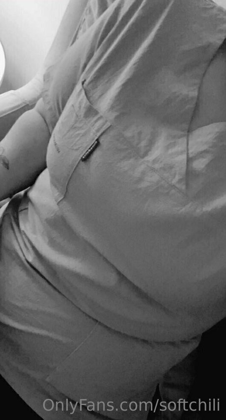 softchili star naked photos