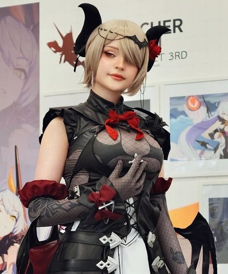 Smoettii high quality pornstar picture