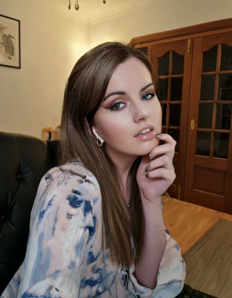 Suzy Lu star porn img