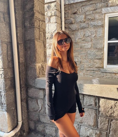 Emerson Llewallyn porn actress pictures