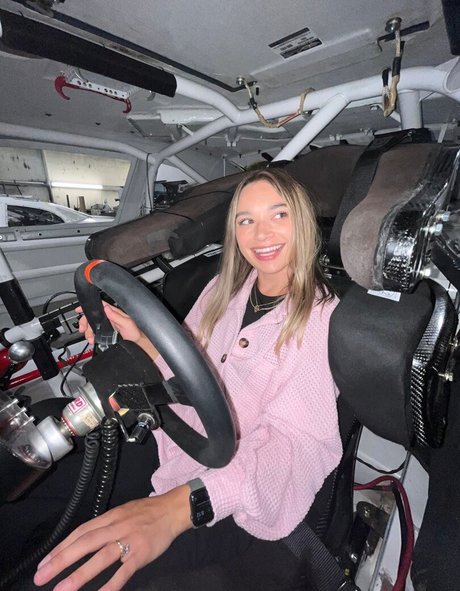 Natalie Decker star sexy picture