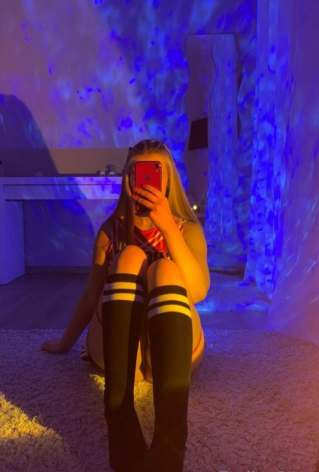 emilyxross star beautiful archive