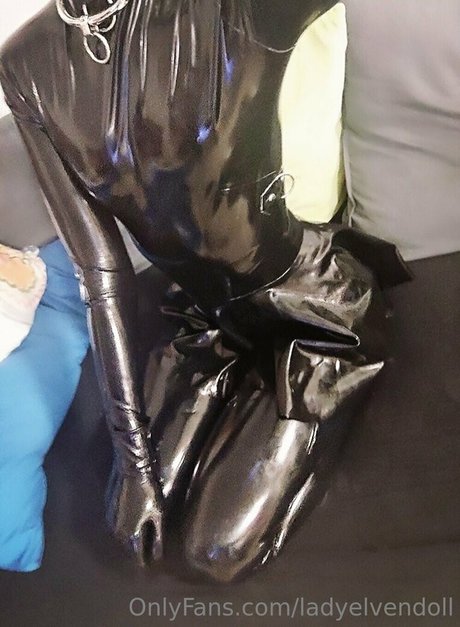 ladyelvendoll nice model picture