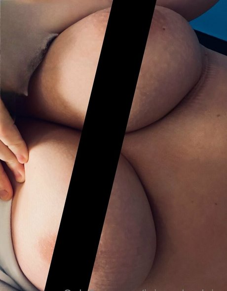 juicysykepleier model sexy pics