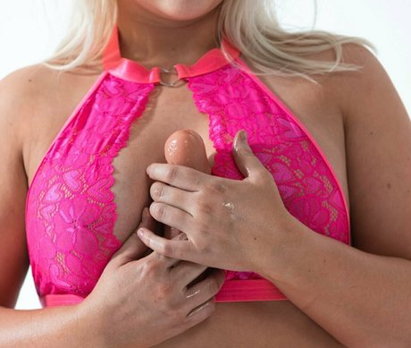 juicysykepleier model sexy img