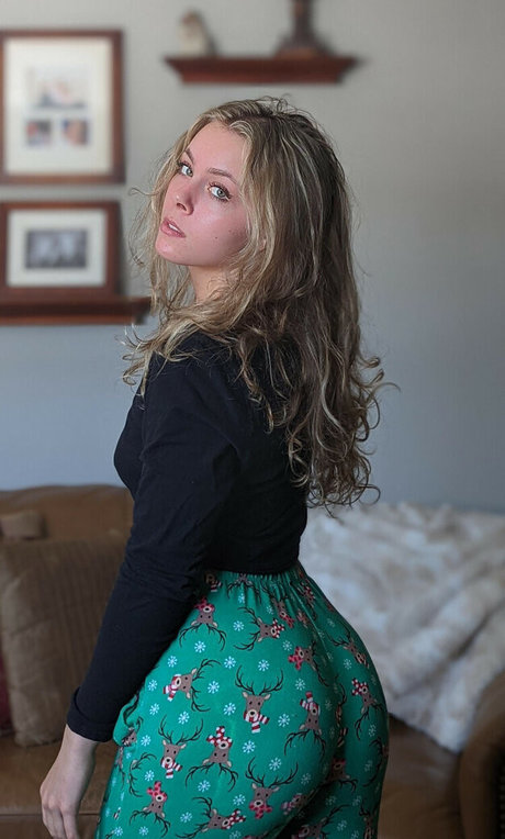 nayrockstar3 exclusive star img