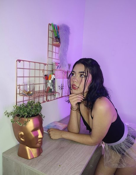 boneth art actress galleries