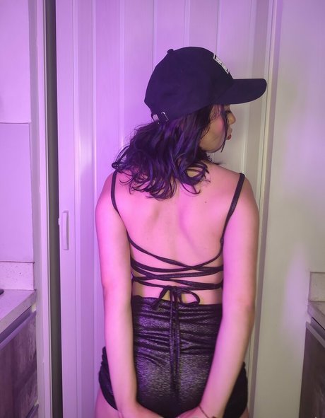 boneth xxx model pictures