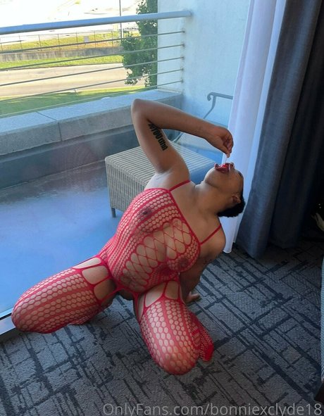 bonniexclyde18 beautiful pornstar gallery