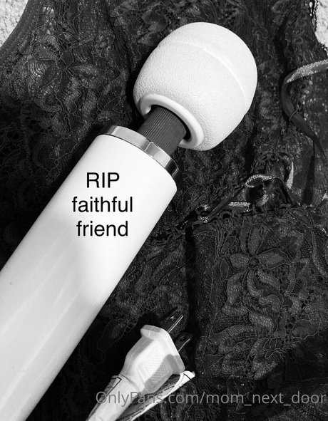 mom next door star hd img